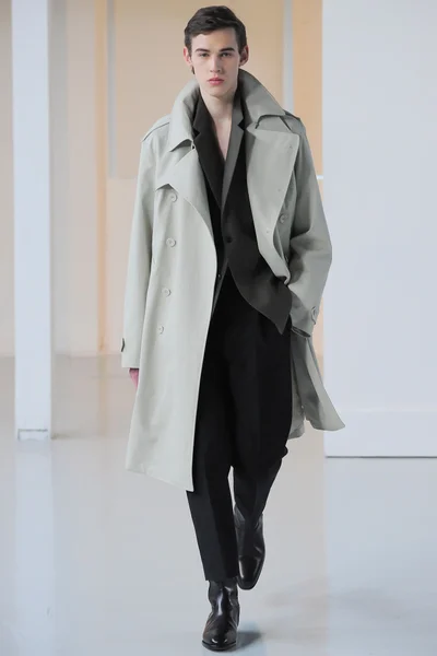 Look 17